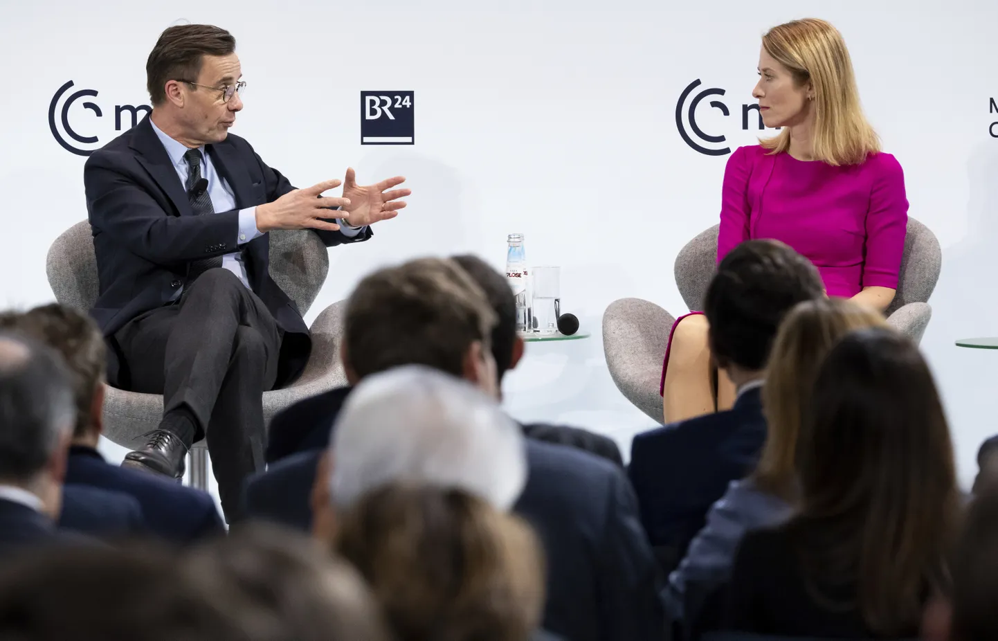 Rootsi peaminister Ulf Kristersson ja EEsti peaminister Kaja Kallas Müncheni julgeolekukonverentsil.