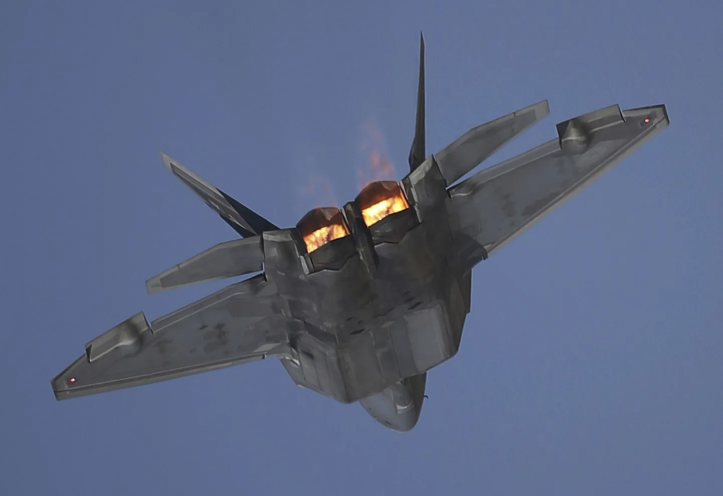 USA varghävitaja F-22 Raptor.