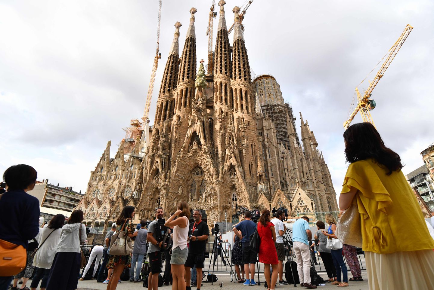 Туристы в Барселоне. Иллюстративное фото.