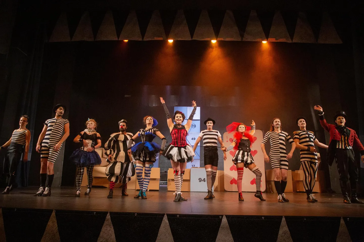 Paide teater "Carmen".