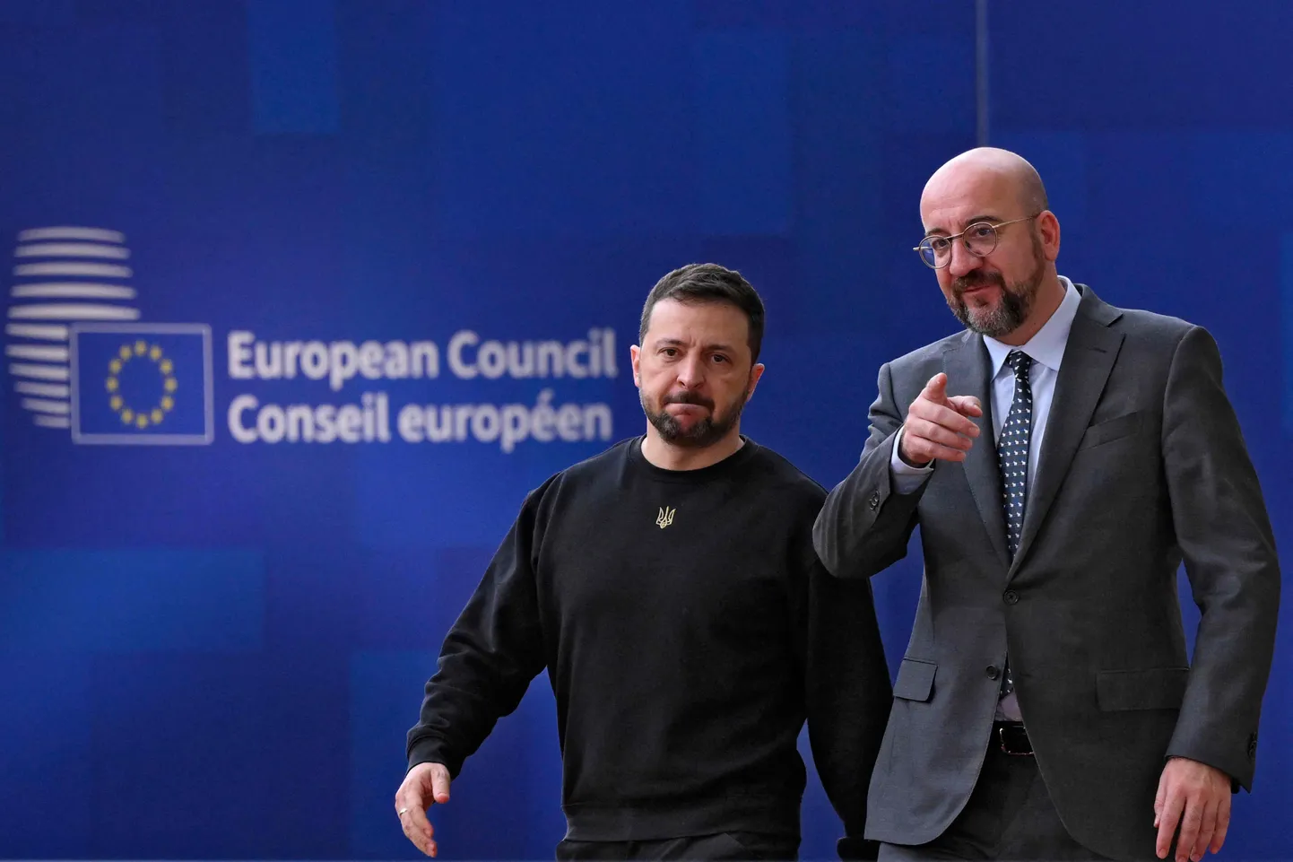 Ukraina president Volodõmõr Zelenskõi koos Euroopa Ülemkogu alalise eesistuja Charles Micheliga.