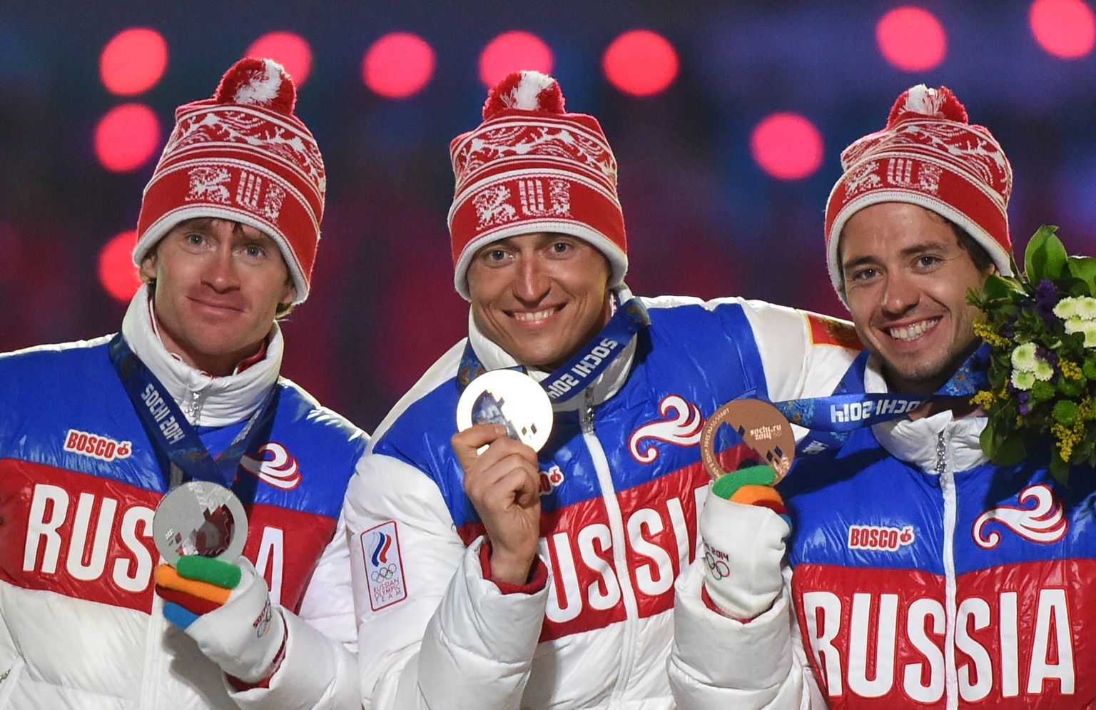 Maksim Võlegžanin ja Aleksandr Legkov on juba olümpiamängudest eemale jäetud. Kas sama saatus tabab ka Ilja Tšernoussovit (paremal)?