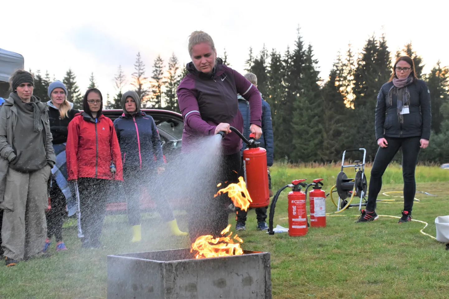 Naiskodukaitse eelmise aasta ohutushoiulaager Pärnumaal.