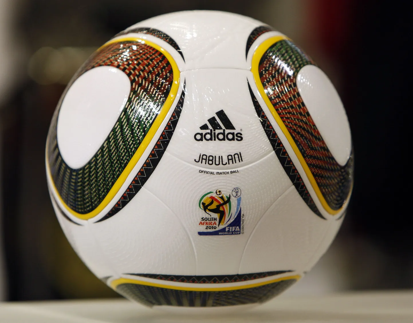 11. juunil algava MM-finaalturniiri ametlik pall Jabulani.