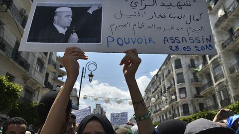 Alžeerias suri eeluurimisvanglas tuntud inimõigusaktivist