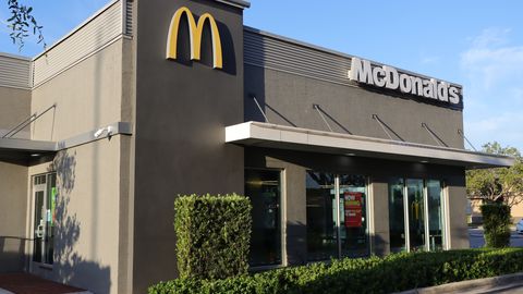 «McSegadus.» Ameerikas tulistas McDonald’si töötaja pärast klientidega konflikti puhkemist ühte meest kaela