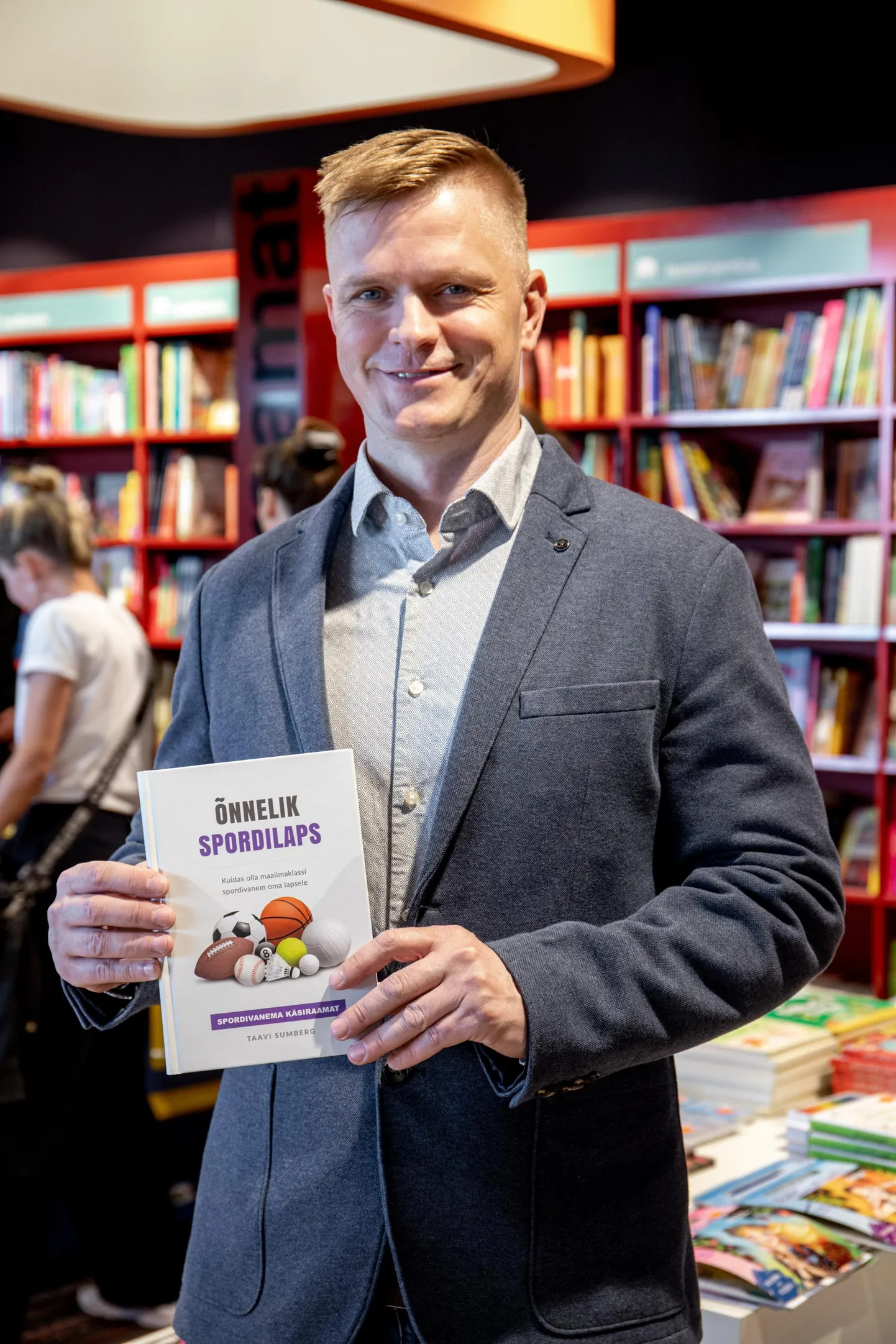 Taavi Sumberg on raamatu “Õnnelik spordilaps. Kuidas olla maailmaklassi spordivanem oma lapsele” autor.