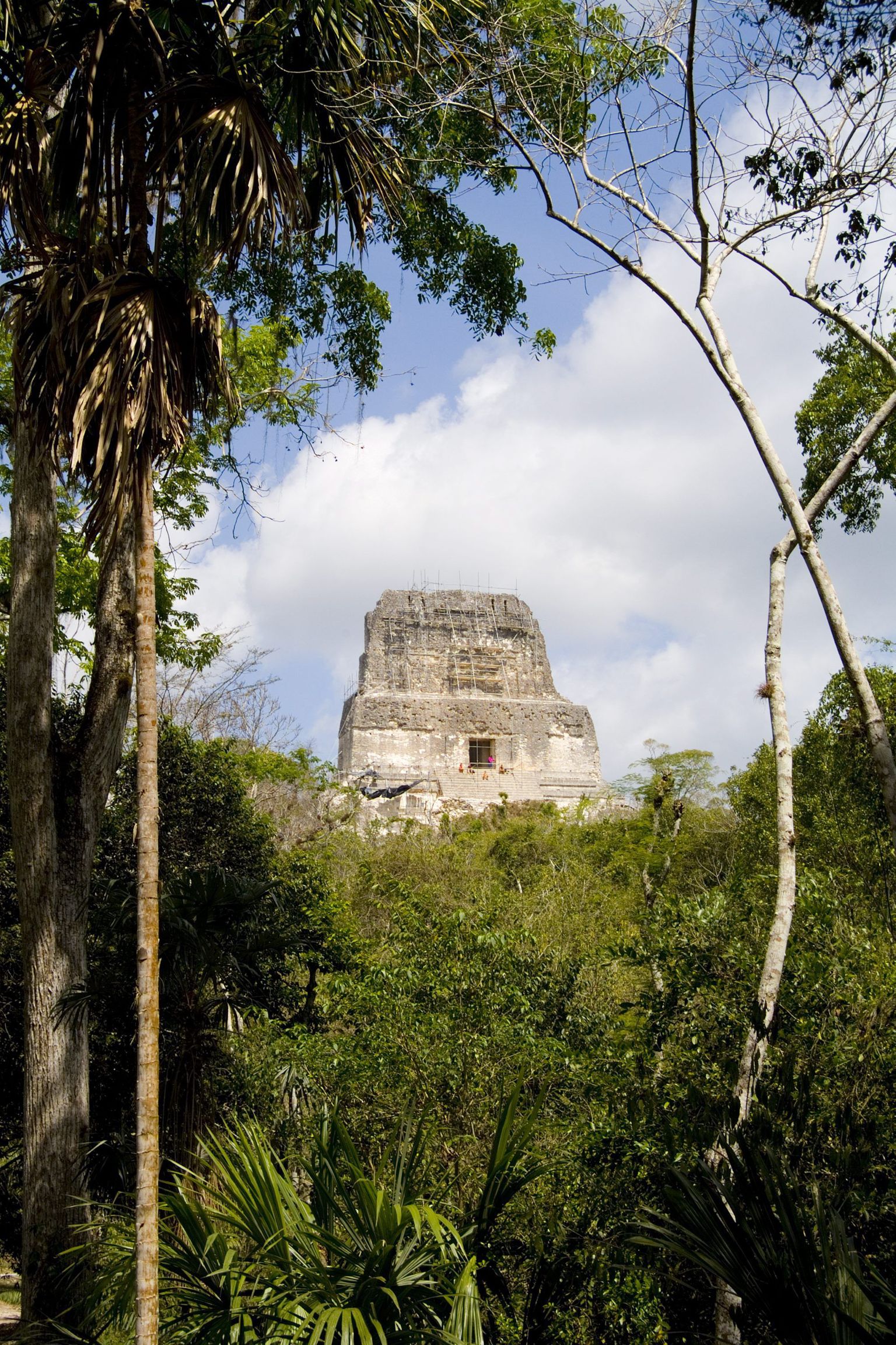 Maiade linna jäänused
