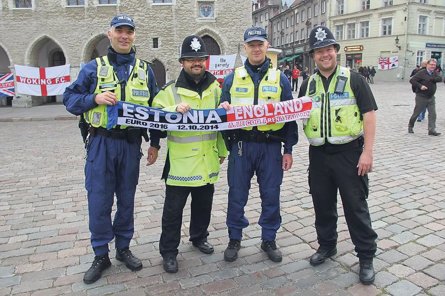 Eesti-Inglise jalgpallimängu ajal osalesid Suurbritannia korrakaitsjad Tallinnas koos Eesti politseinikega ühispatrullides.