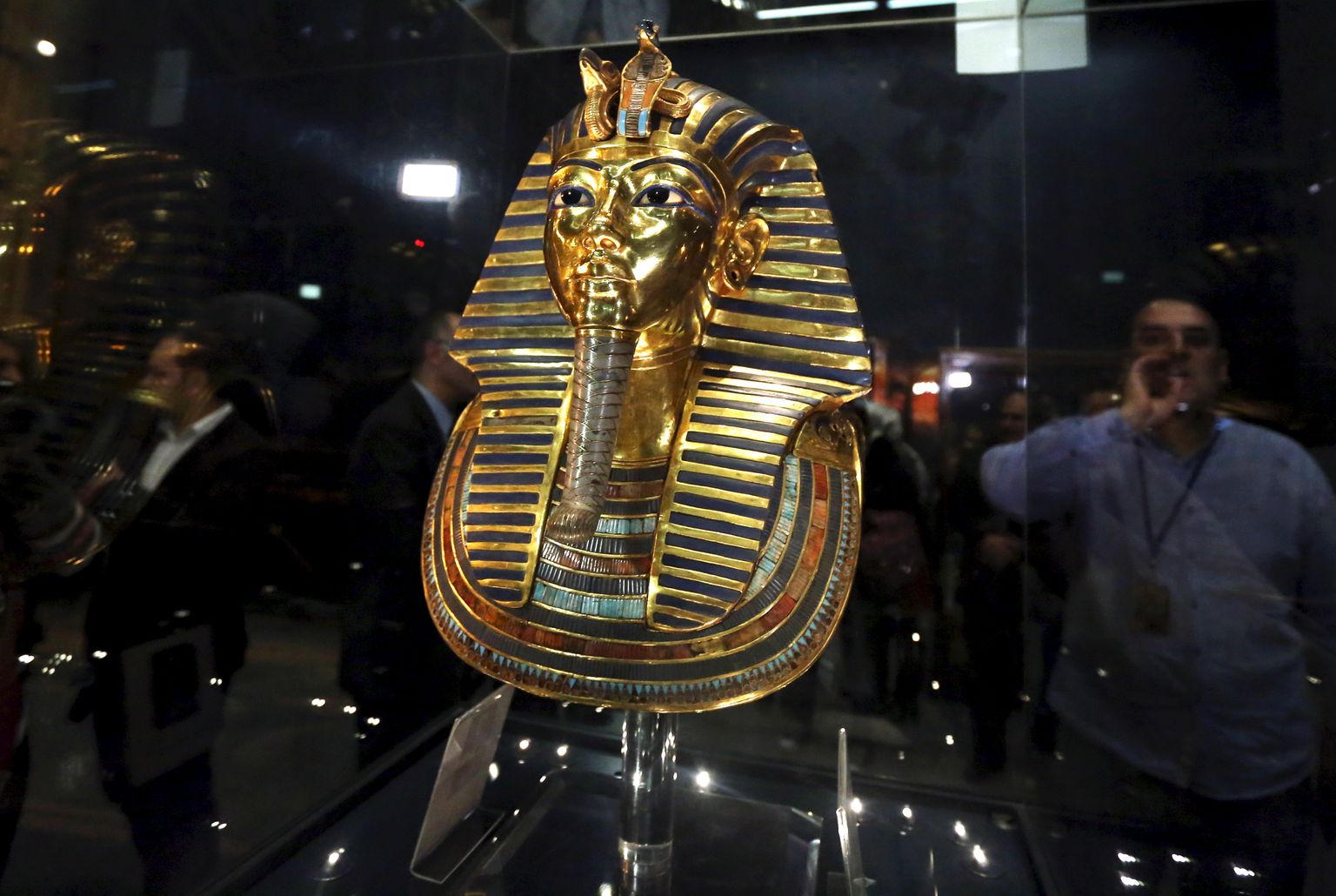 Tutanhamuni surimask. Värske uuring kinnitab, et kuulsa muumia haua läheduses peidetud salakambreid ei leidu.