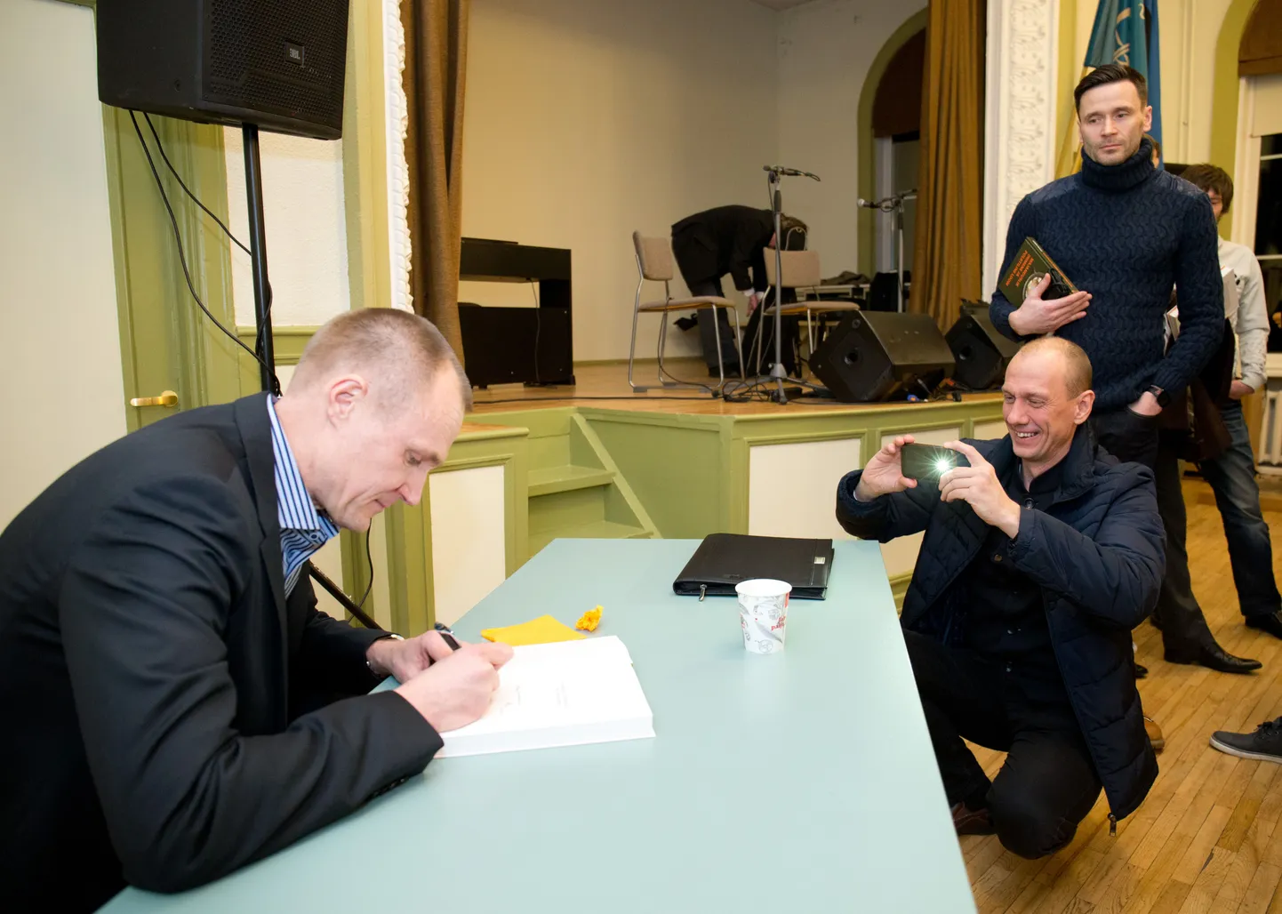 Hardo Pajula raamatu «Majanduslik inimene ja poliitiline loom» esitlus.