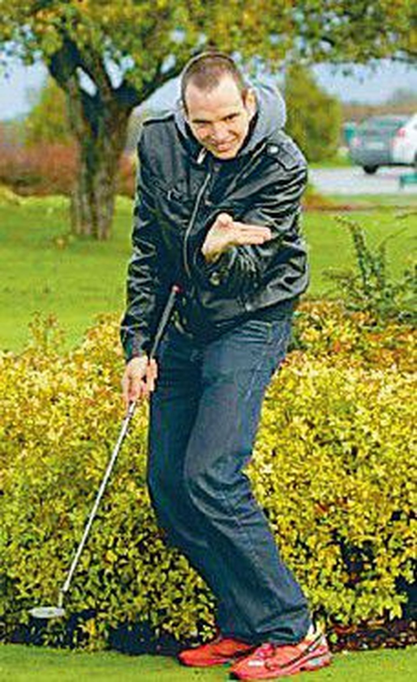 В субботу велогонщик Рейн Таарамяэ принял участие в гольф-триатлоне.