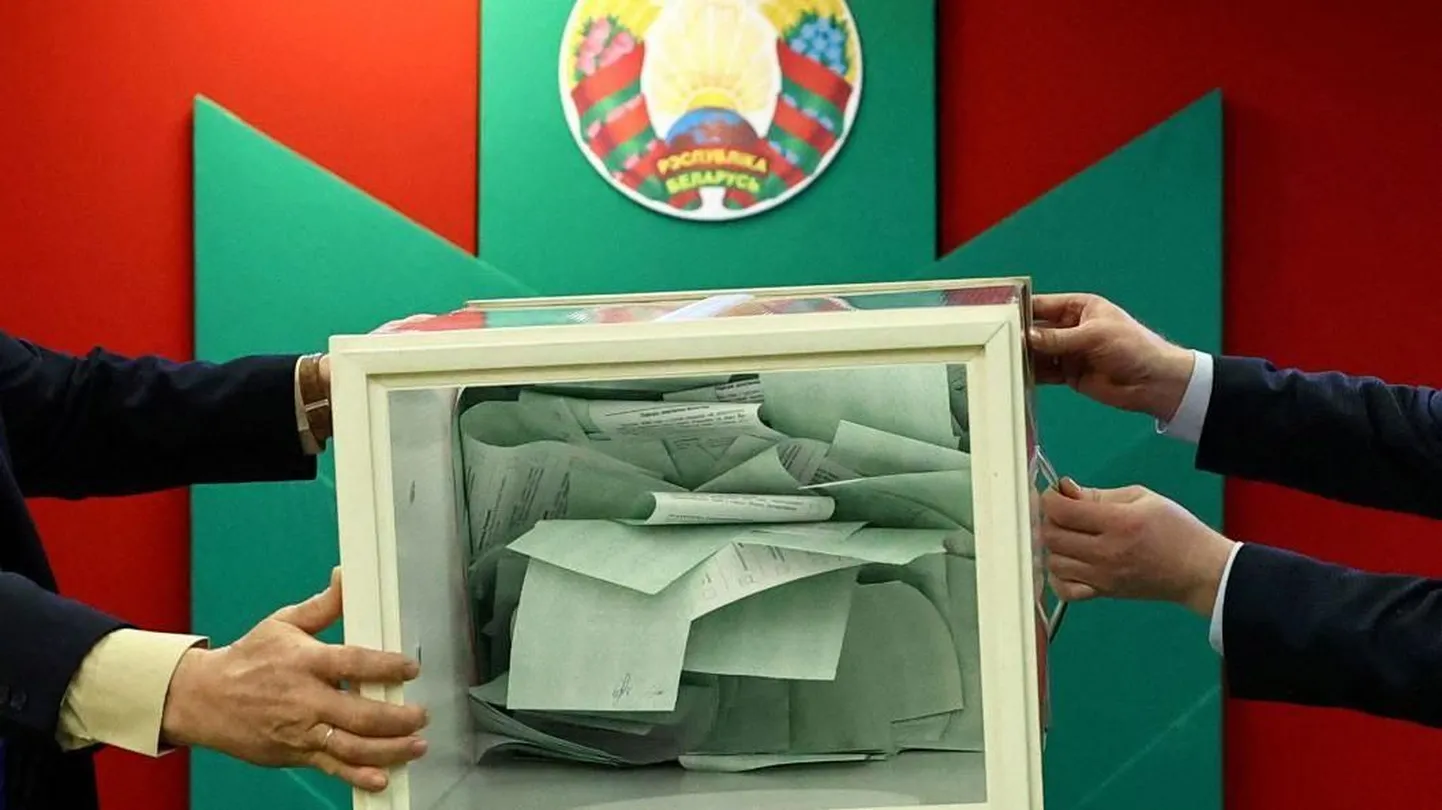 Нет сомнений, что в результате голосования победителем снова объявят Александра Лукашенко.