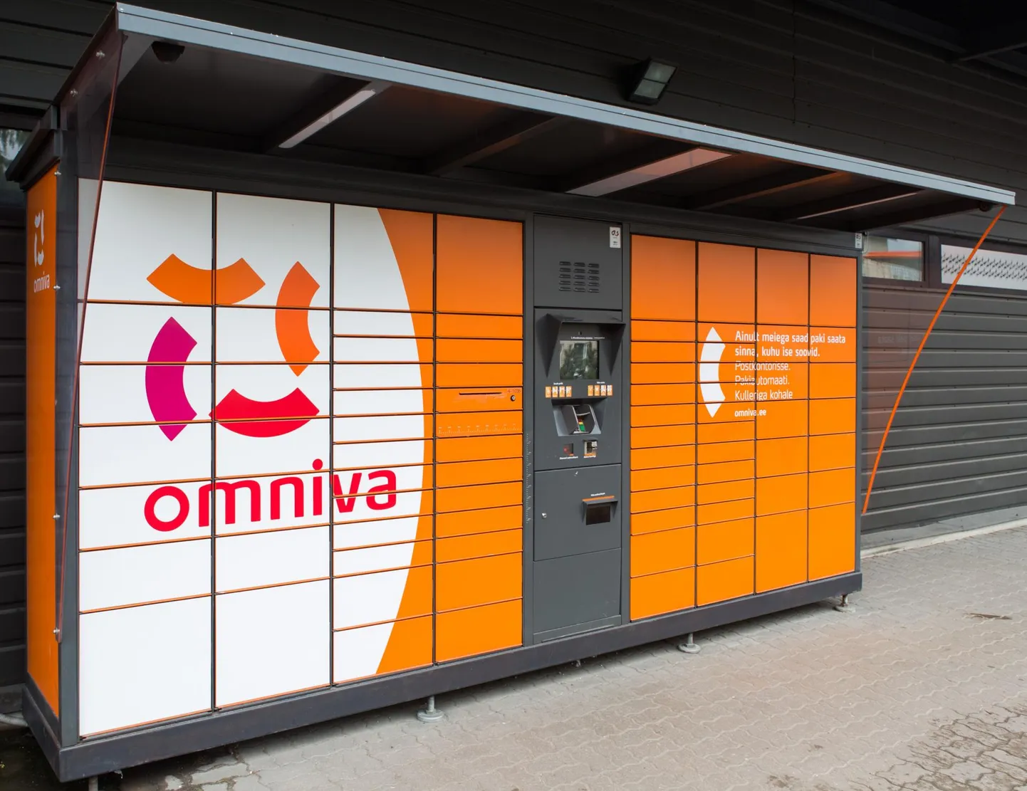 Omniva paigaldab augusti alguses maakonda esimese pakiautomaadi Viljandist põhjapool.