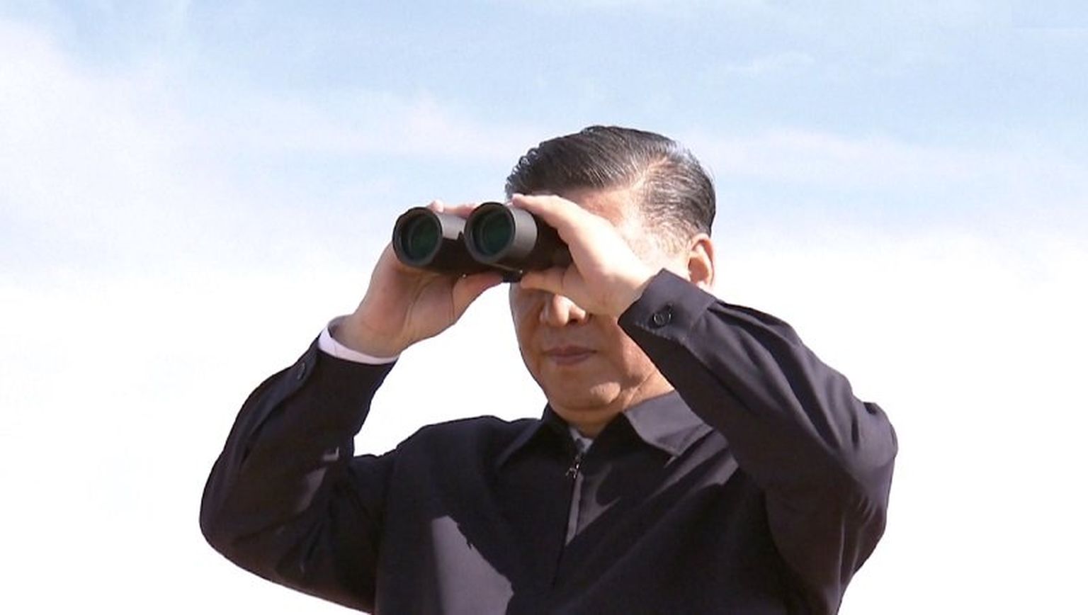 Hiina president Xi Jinping kiikriga.