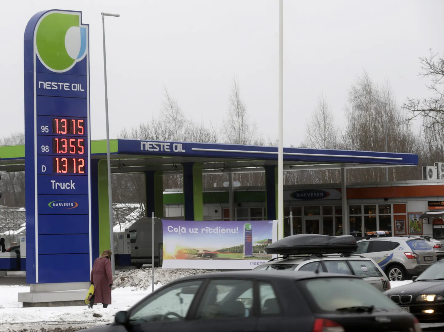 Neste Oili tankla Riias.