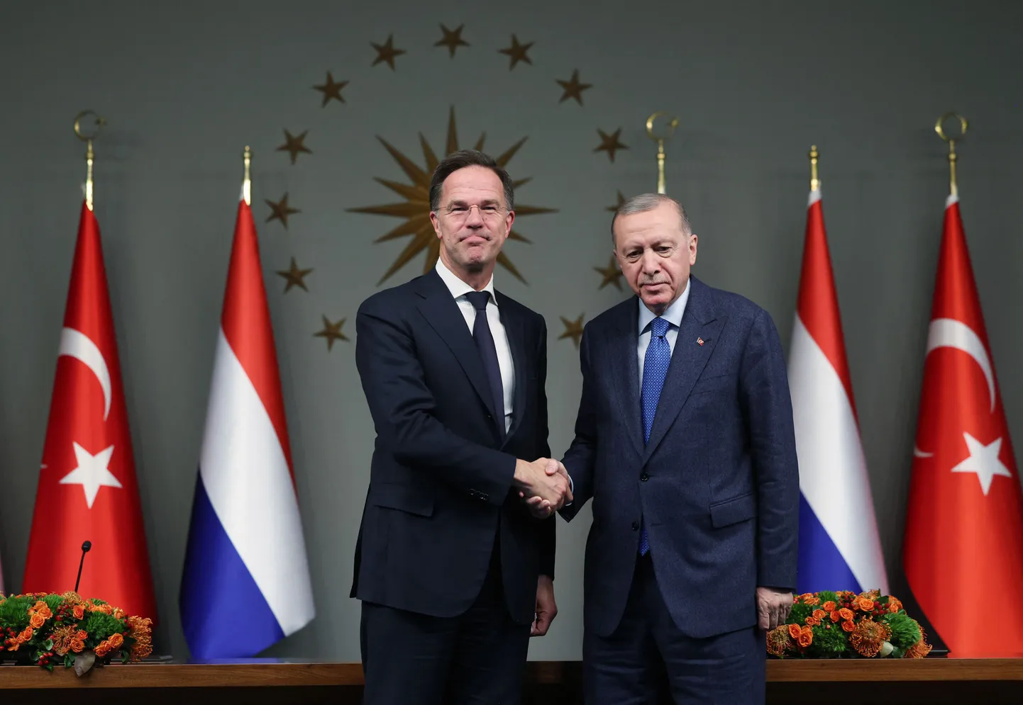 Hollandi peaminister Mark Rutte kohtus reedel Istanbulis Türgi president Recep Tayyip Erdoganiga.