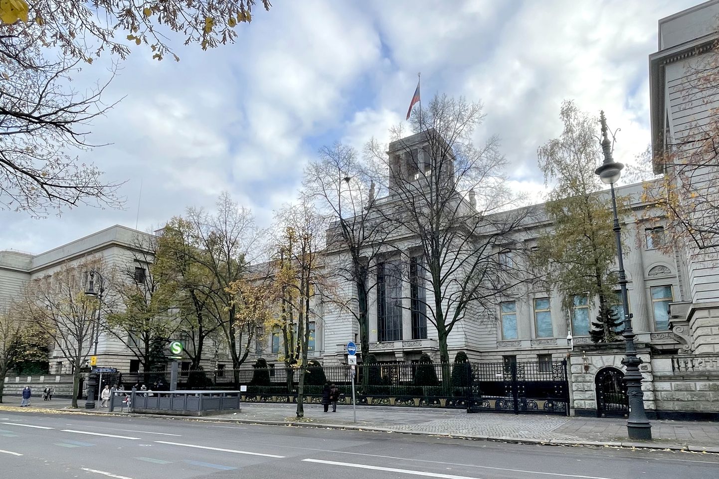 Vene saatkond Berliinis 5. november 2021.