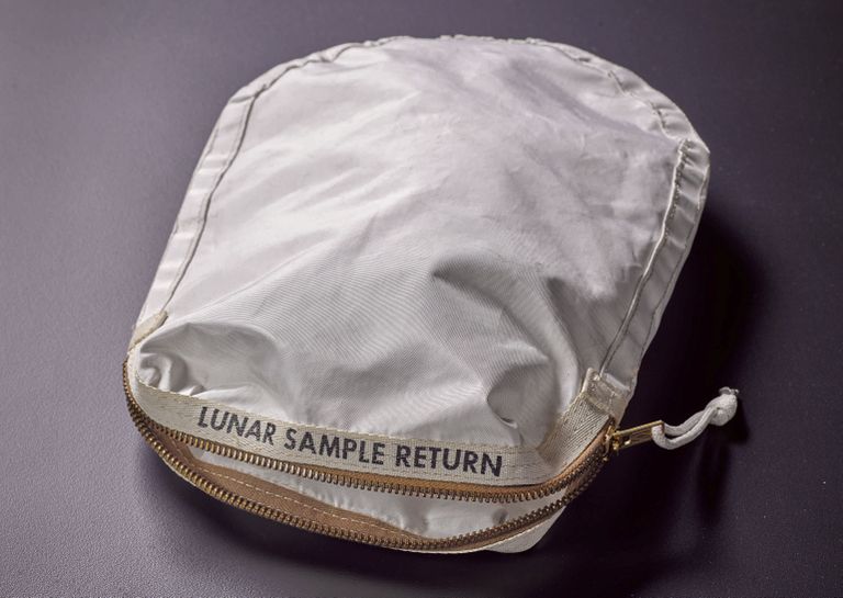 Apollo 11 missiooni Kuu kivimite ja pinnase kogumiseks mõeldud Contingency Lunar Sample Return Bag