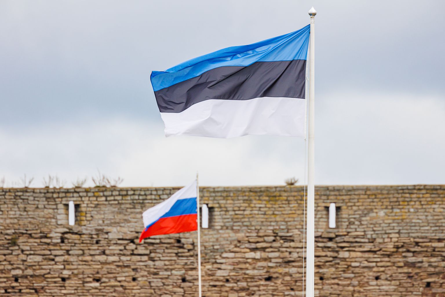 Из потенциальных последствий войны в Украине жители Эстонии сильнее всего  боятся расширения военных действий на территорию Эстонии.