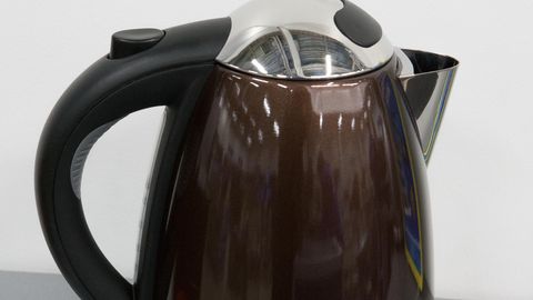 Rikketunnustega veekeetja tuleks kohe välja vahetada