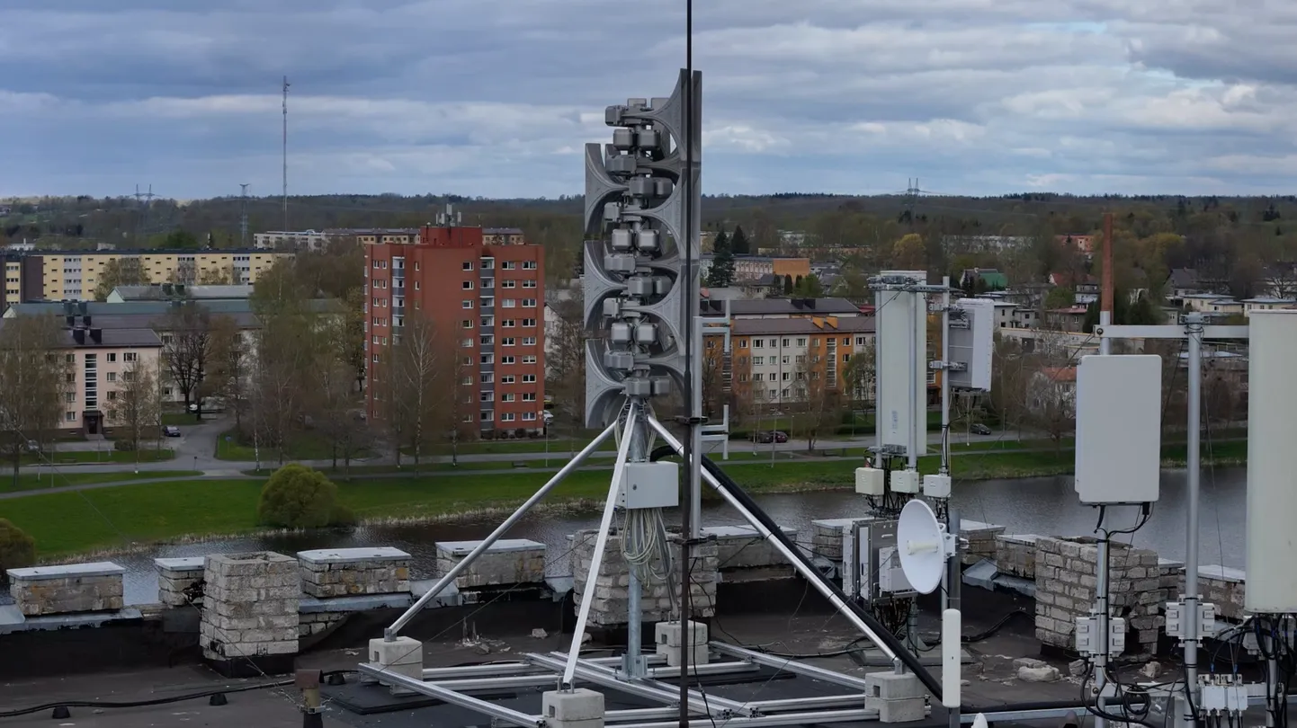 Viljandi kesklinnas veetorni katusel paiknevad ohusireenid 14. mail ei käivitunud.