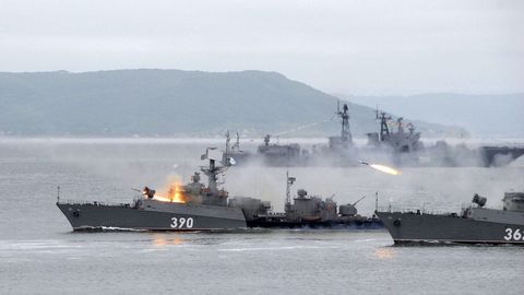Postimees 1994. aastal: NATO laevastiku ja Vene laeva ühisõppused Barentsi merel