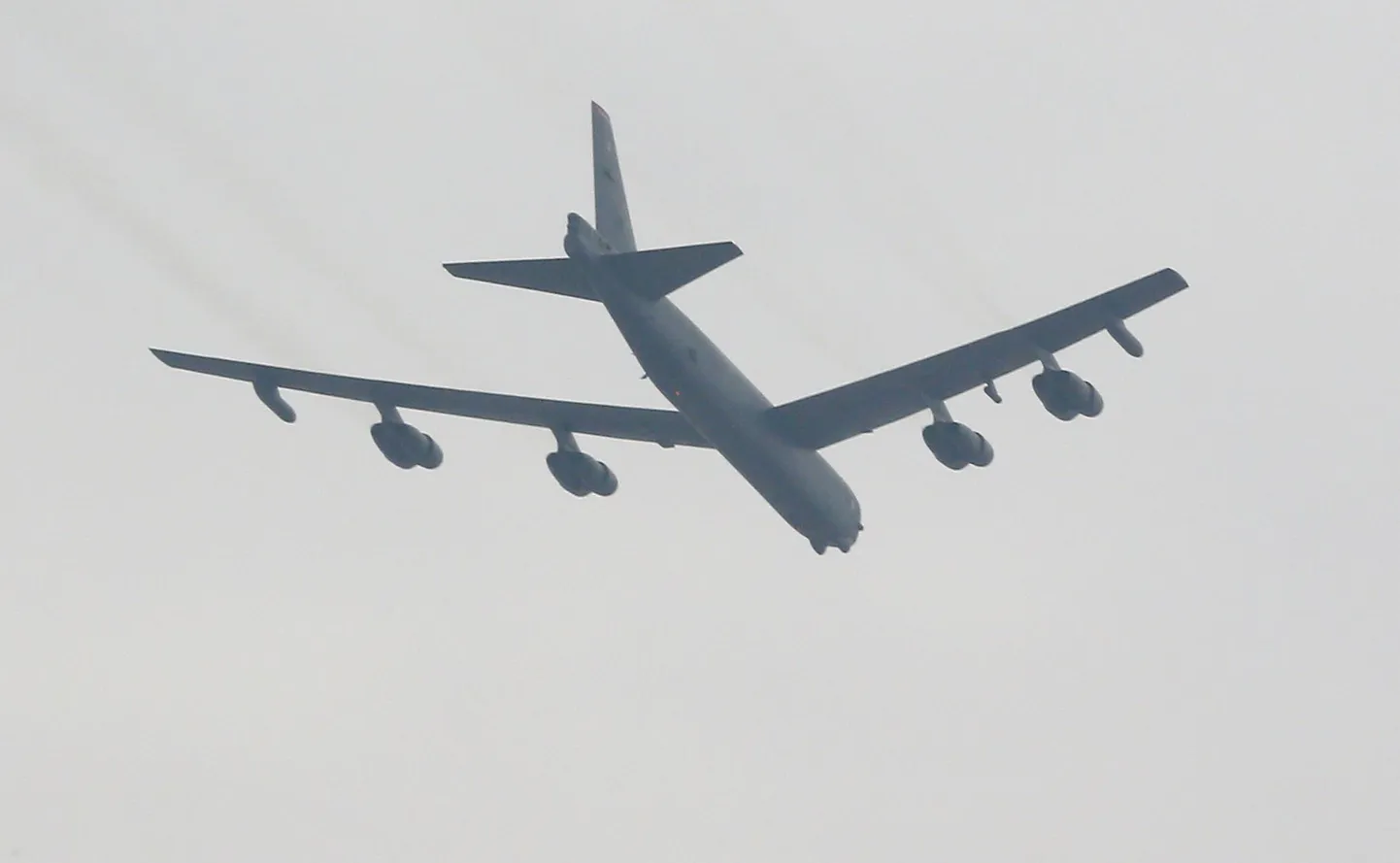 Бомбардировщик B-52.
