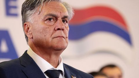 Bosnijā Serbu Republikas prezidenta vēlēšanās apstiprina Dodika līdzgaitnieka uzvaru