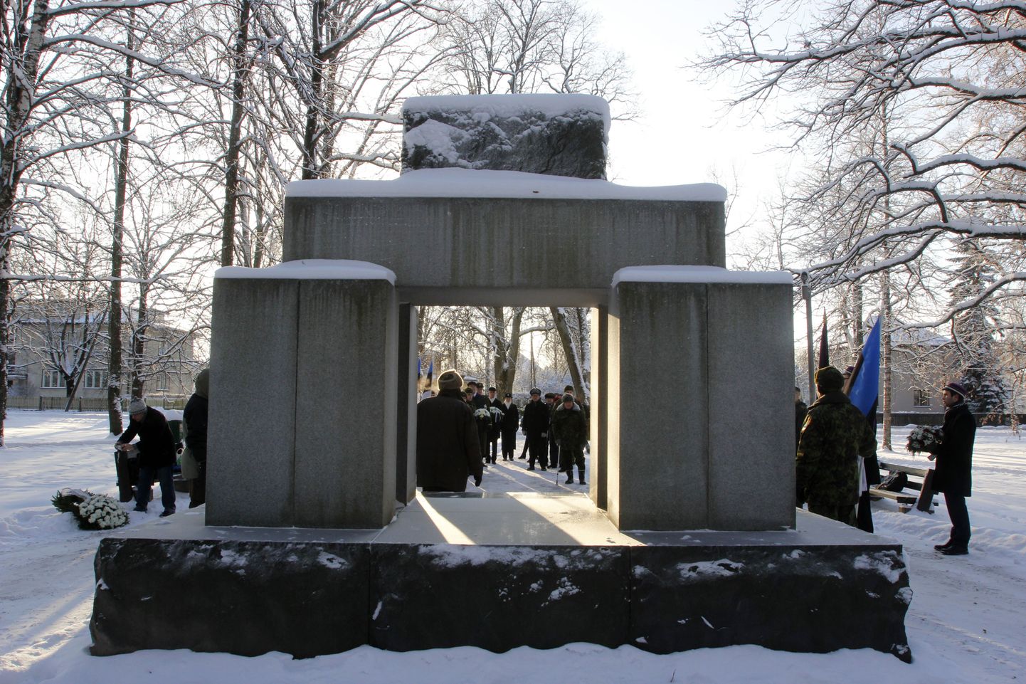 Pärg asetatakse Vabadussõja monumendi jalamile kell 12.