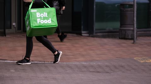Bolt on jälle laienemas, sisenedes toidupoodide ärisse