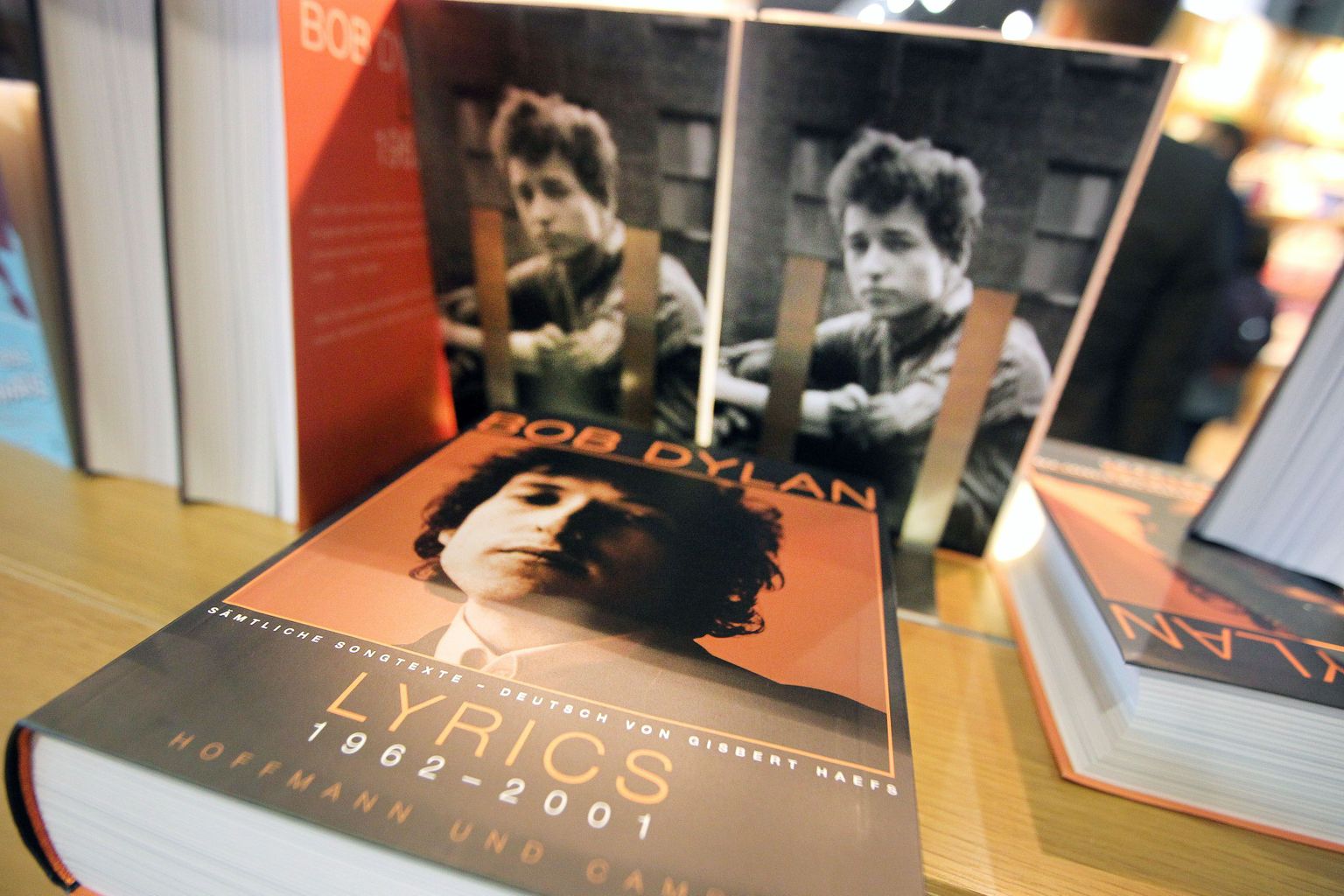 Bob Dylani raamat «Lyrics 1962 - 2001»