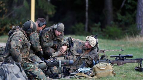 Spiegel: пьяные солдаты НАТО устроили драку в литовском баре