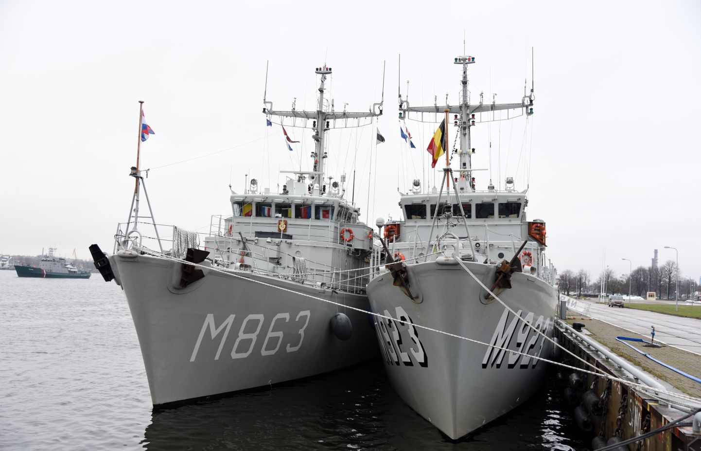 Rīgas Pasažieru ostā ieradušies NATO 1. pastāvīgās jūras pretmīnu grupas (SNMCMG1) kuģi, kuri piedalās sprādzienbīstamu priekšmetu neitralizēšanas operāciju veikšanā un pēc Otrā Pasaules kara palikušo mīnu meklēšanā. Ilustratīvs attēls
