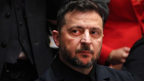 Zelenskis pauž gatavību pievienoties Trampa un diktatora Putina samitam