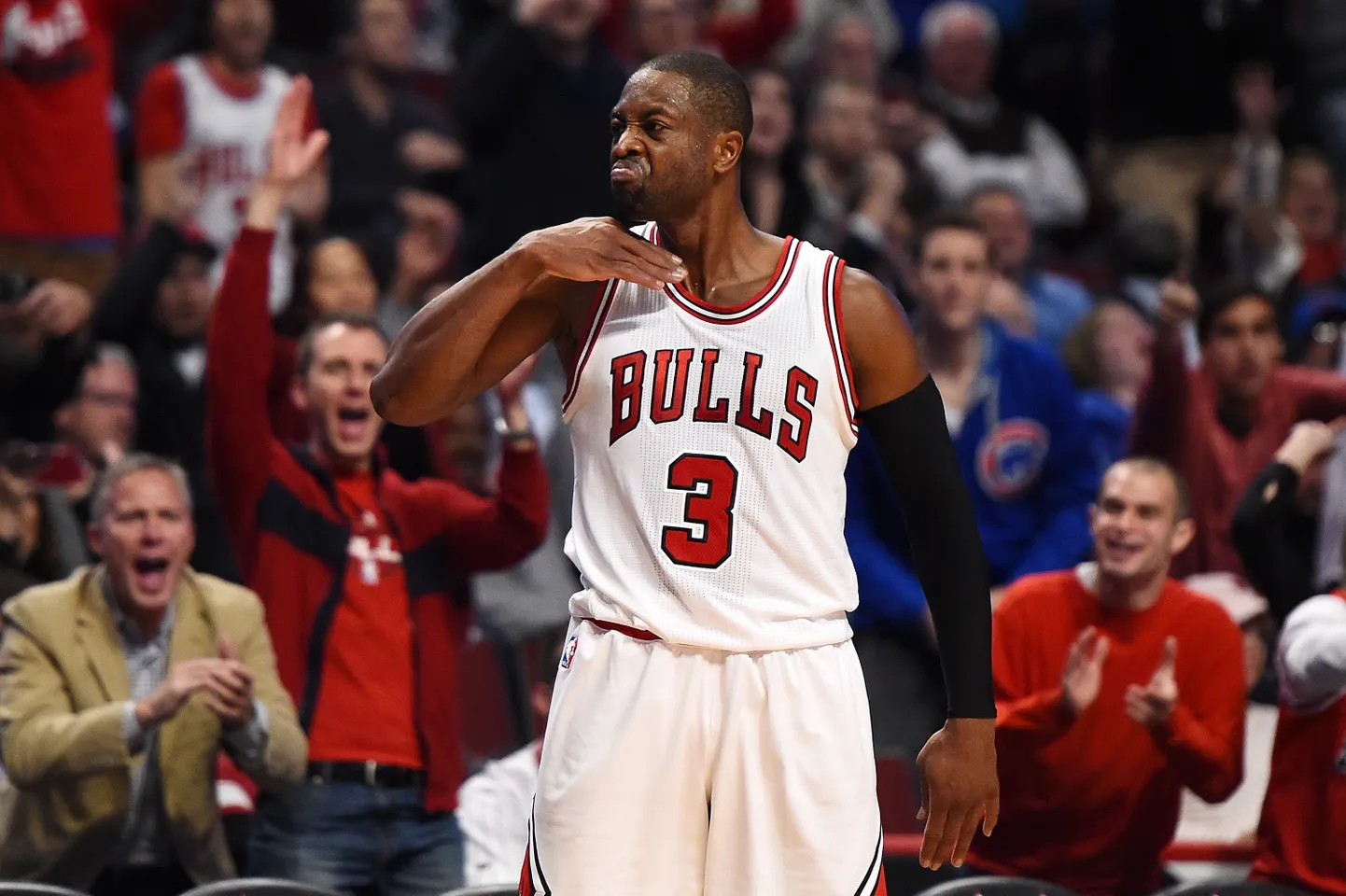 Dwyane Wade on äsja teinud liigutuse, mis viib tema rahakotist 25 000 dollarit.