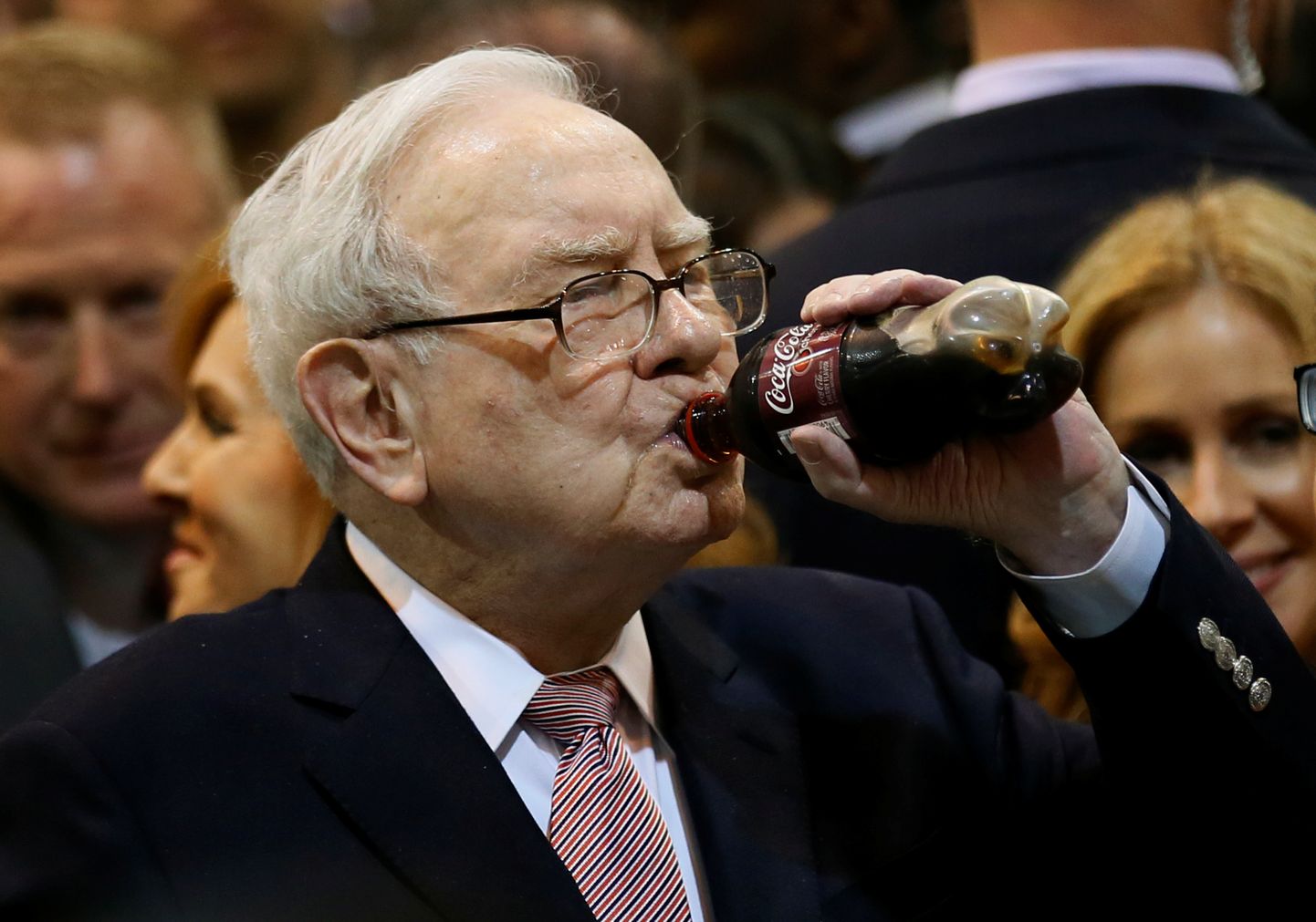 Maailma üks rikkamamaid inimesi Warren Buffett armastab jätkuvalt Coca-Colat ja rämpstoitu