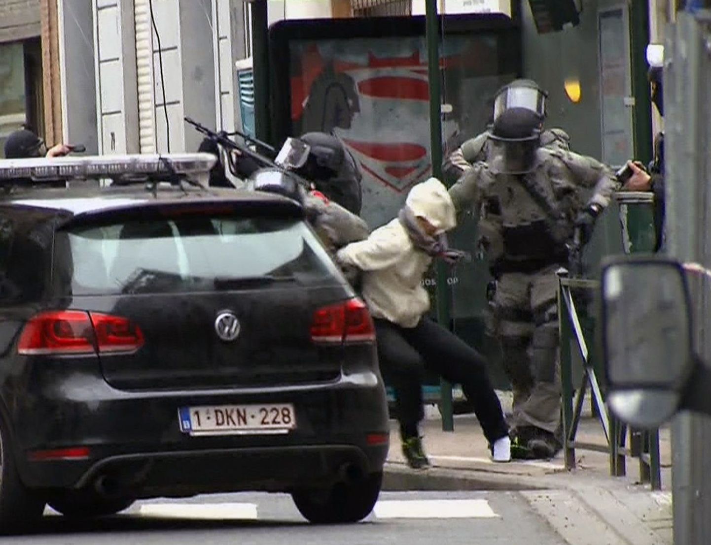 Belgia politsei vahistas Abdeslami eelmisel reedel Brüsseli Molenbeeki linnajaos.