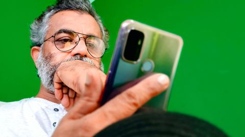 Seenioride digipööre: üle Eesti algavad tasuta tehisaru tööt