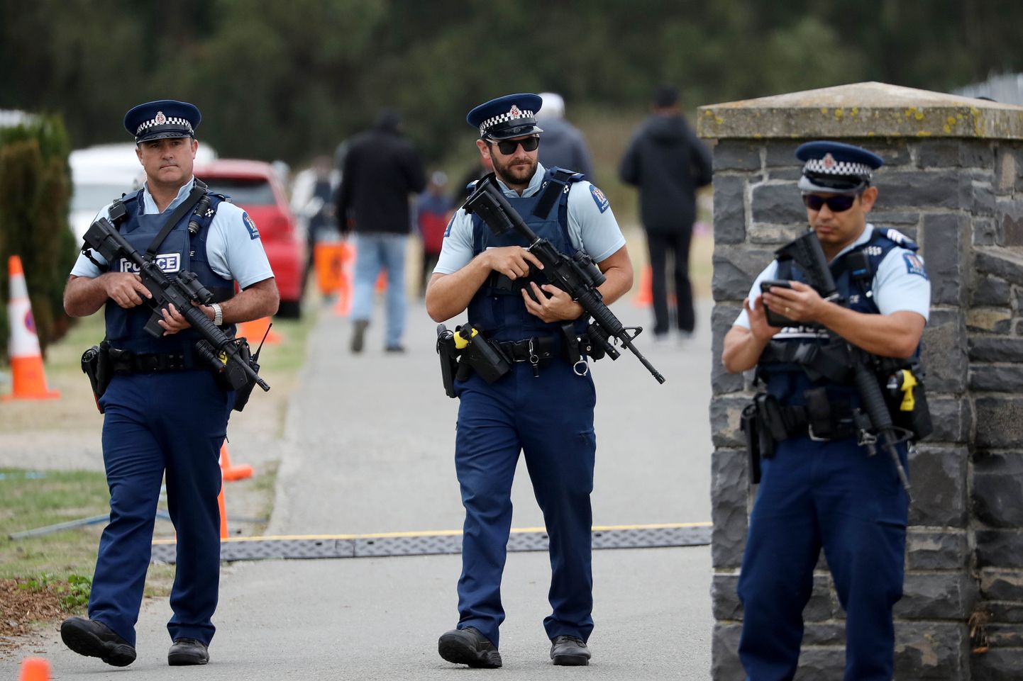 Uus-Meremaa politseinikud hukkunute mälestusteenistusel.