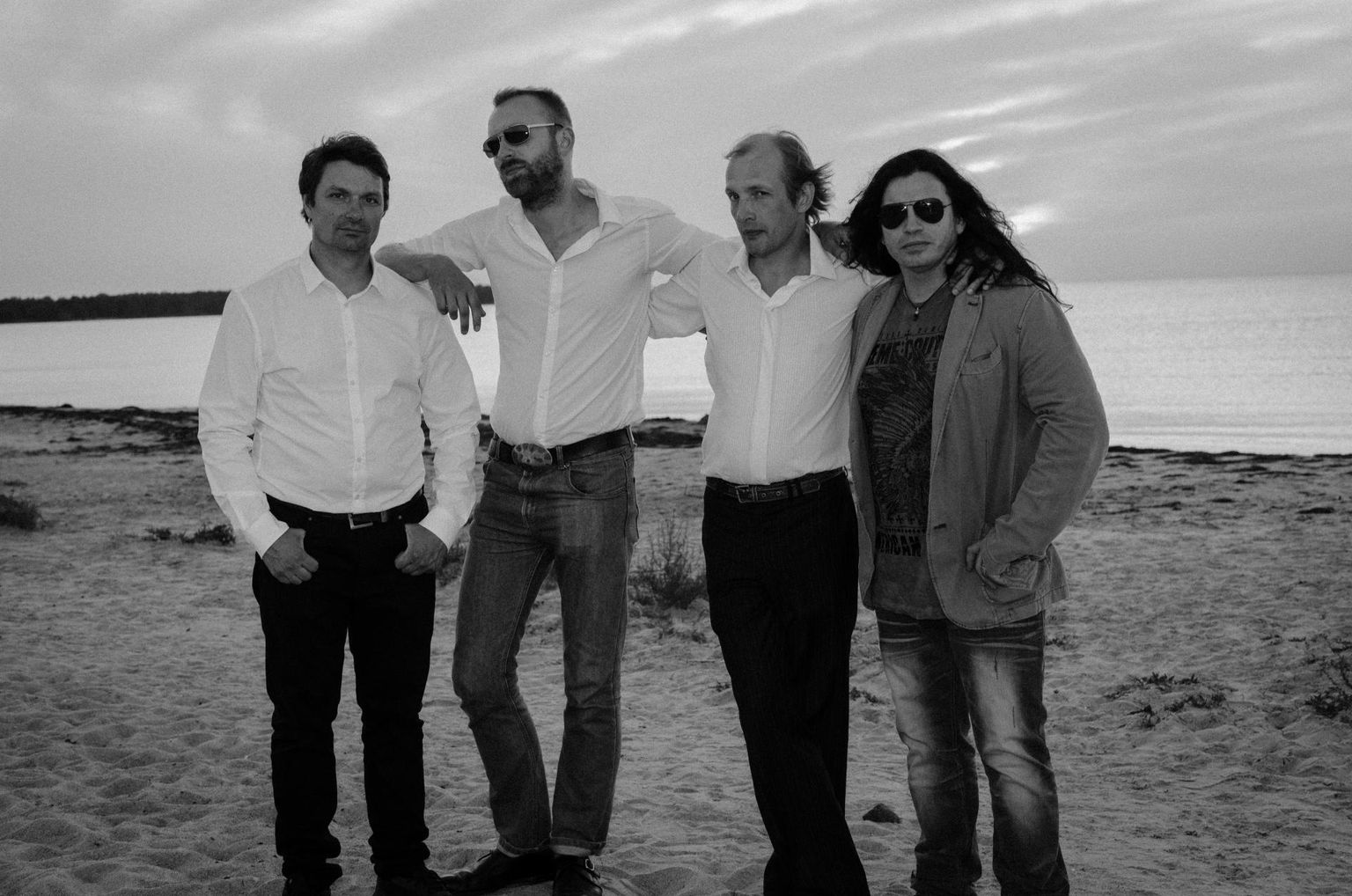 Metro Luminal 2018: Kalle Nettan (bass, vasakult), Robin Juhkental (vokaal), Rainer Jancis (kitarr) ja Marko Atso (trummid). Uue albumi "Üheksast viieni" tutvustustuur algas eile.