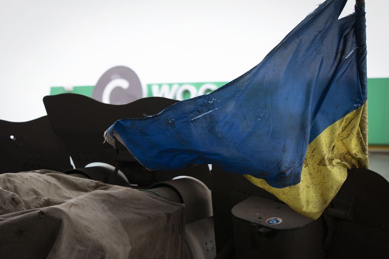 Ukraina lipp Hersoni oblasti vabastatud külas.