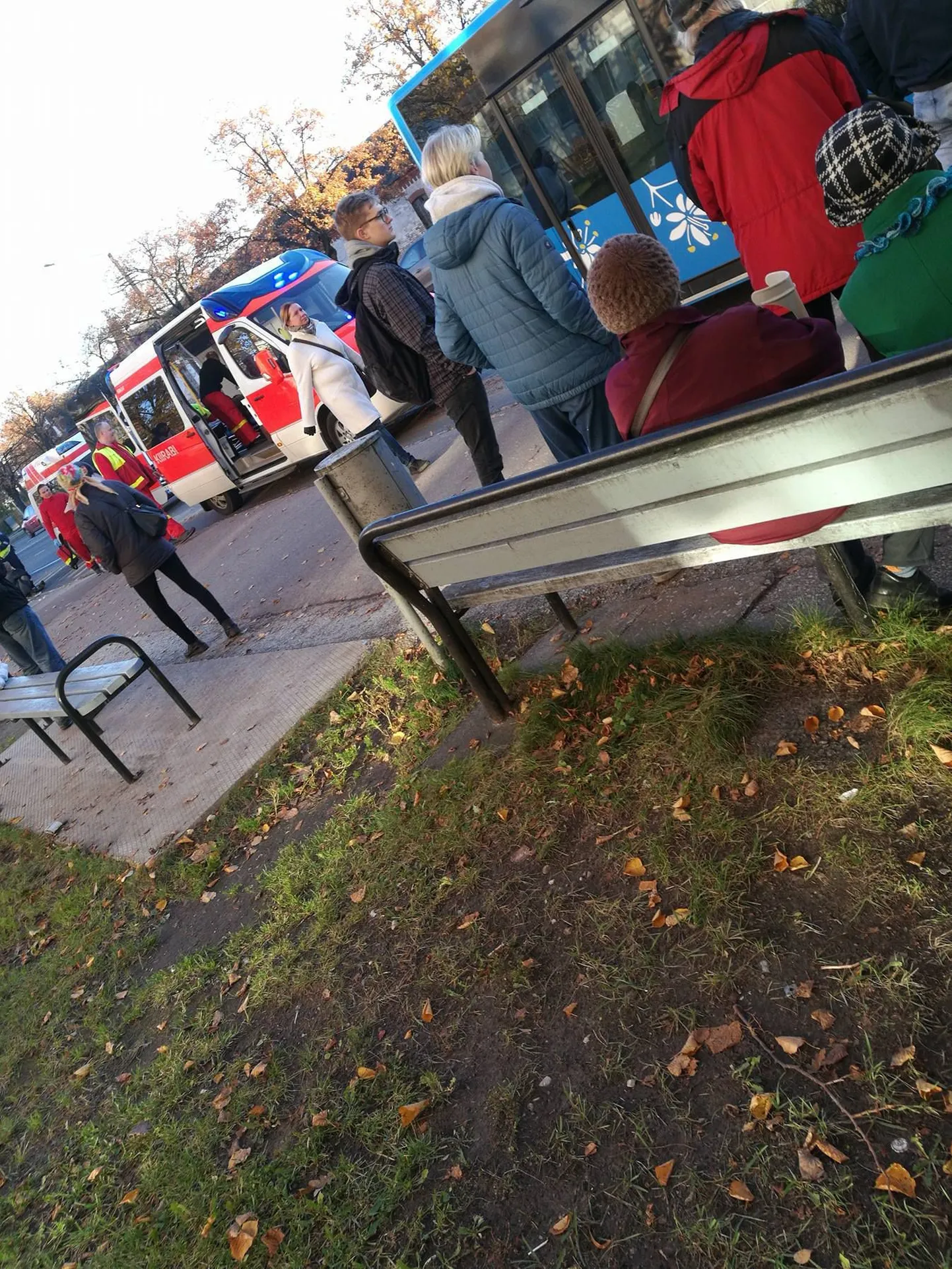 Õnnetus Pärnus Riia maantee ääres.