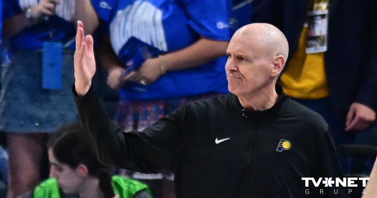 “Pacers” extends the agreement with head coach Carlail