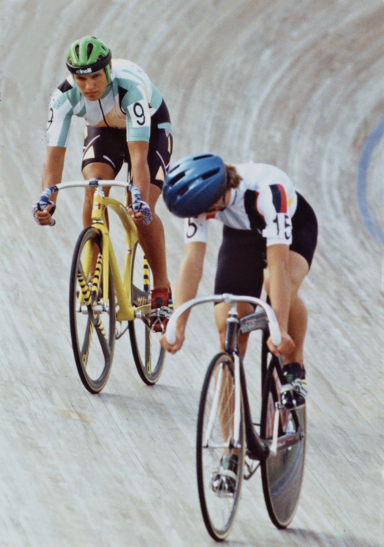Käimas on Barcelona olümpia sprindifinaal Erika Salumäe vs. Anett Neumann (1992)