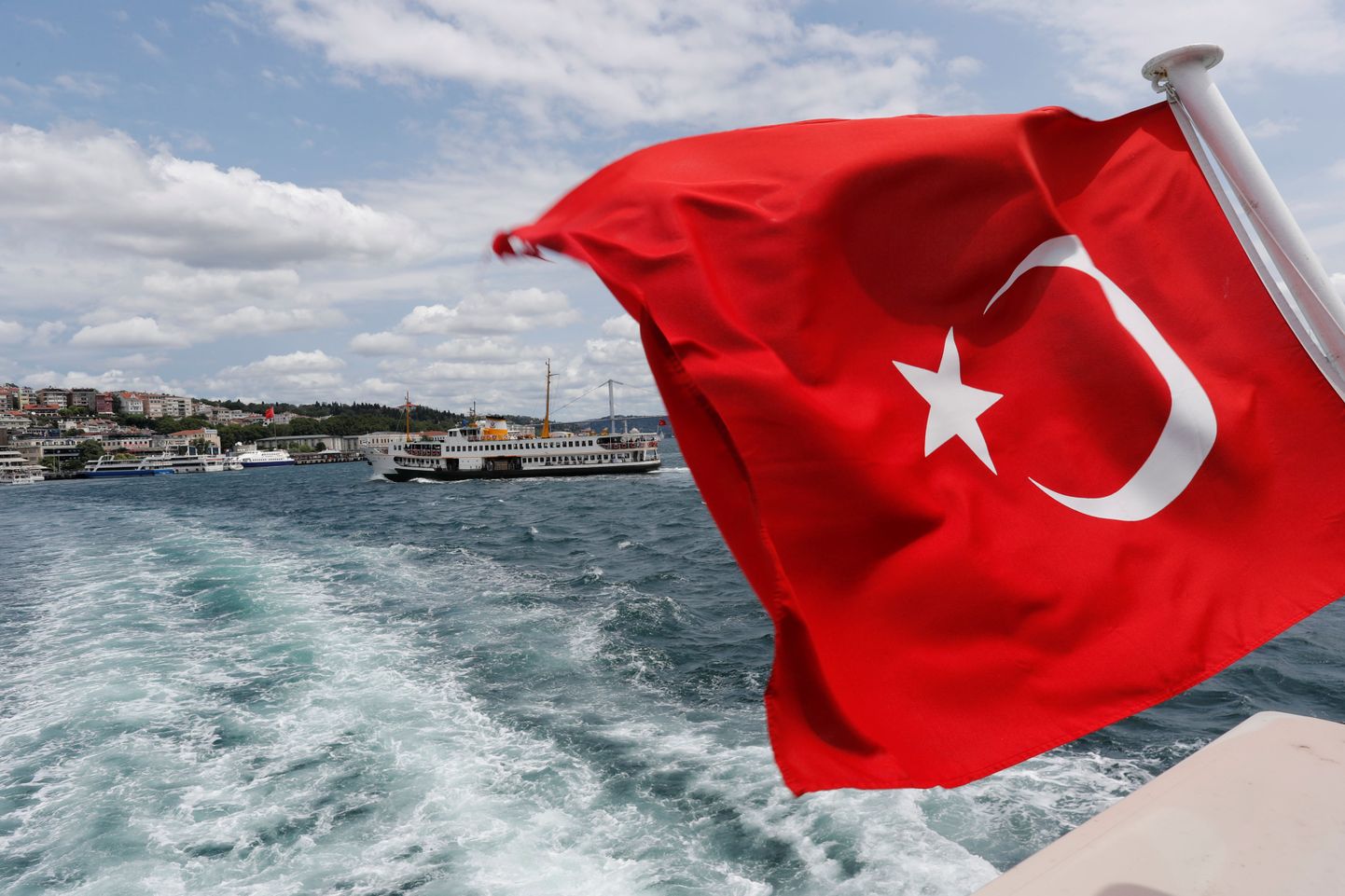 Türgi prokuratuur andis korralduse vahistada ligi 350 inimest.