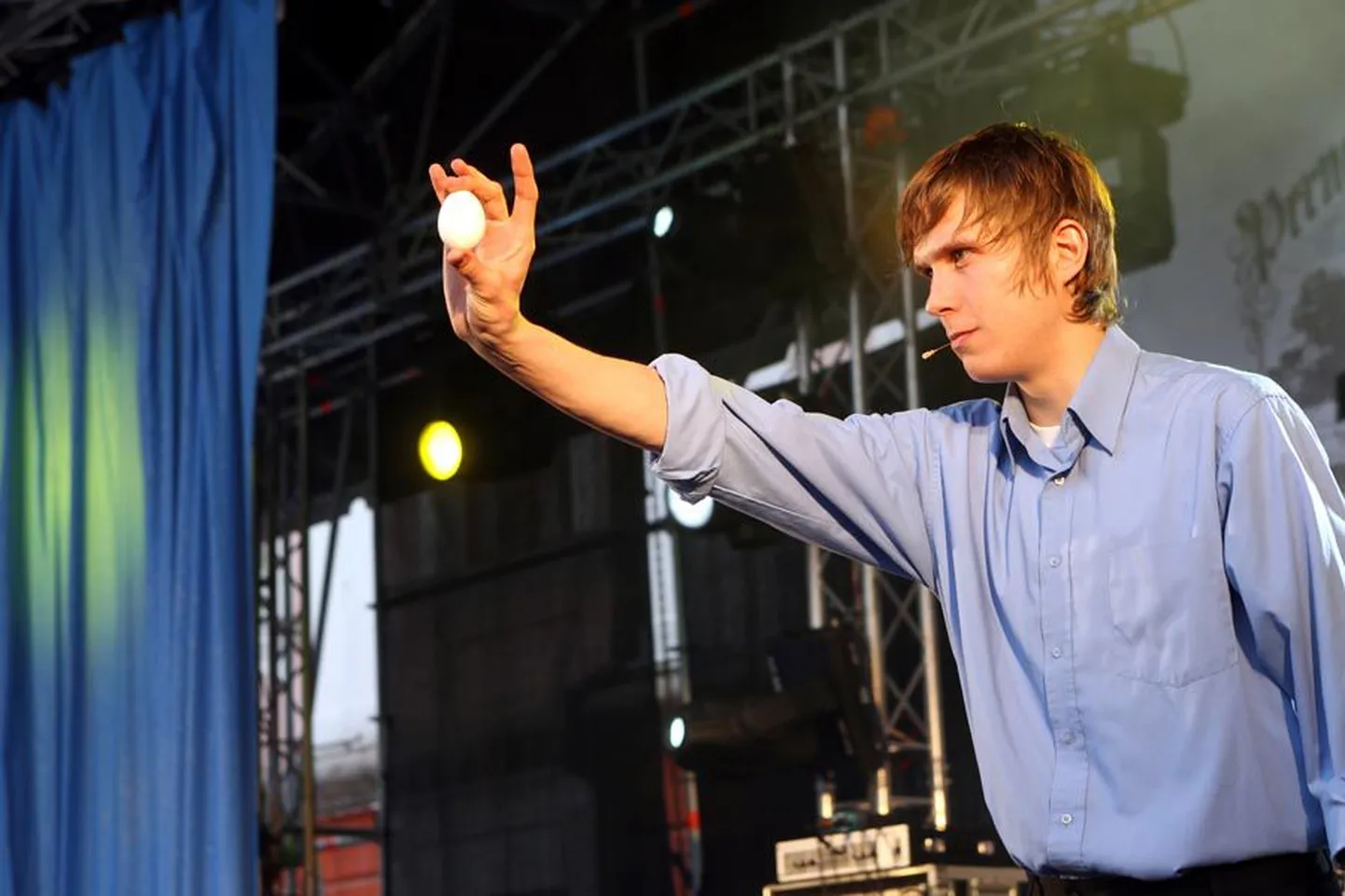 Muna tuleku ja mineku teed ning sedagi, kas muna on toores või keetmata, teab vaid seda hoidev illusionist.