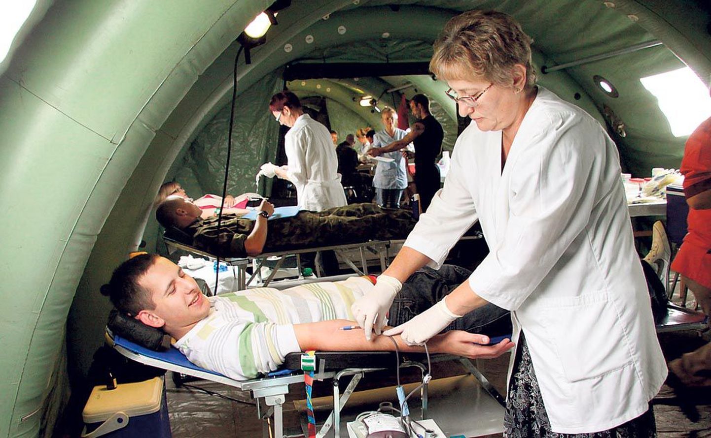 Aasta eest külastas Pärnu doonoritelki kahe päeva jooksul 181 inimest, tehti 164 vereloovutust ja koguti 73 liitrit verd.