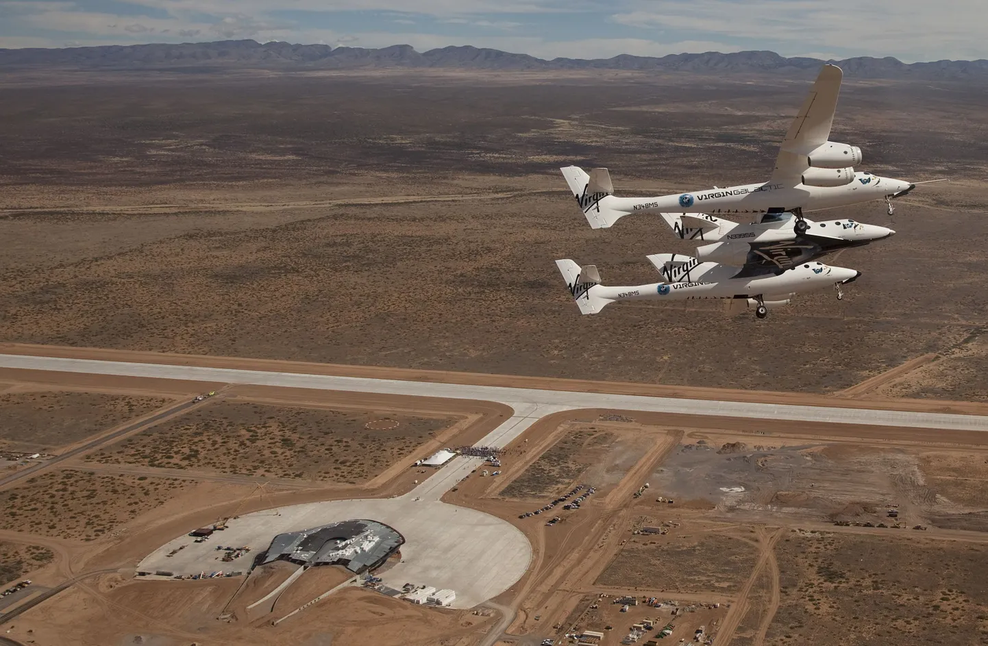 Virgin Galacticu WhiteKnight Two/ SpaceShip Two Spaceport America kohal