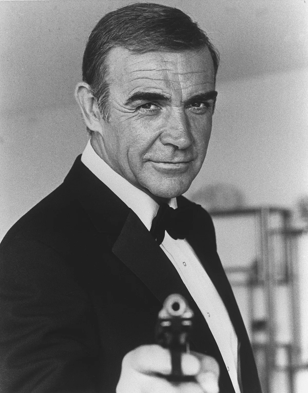 Miljoniem skatītāju visā pasaulē viņš paliks atmiņā kā Džeimss Bonds - varonis, kuru aktieris 1962. gadā padarīja nemirstīgu pirmajā filmā par britu superaģentu ("Dr No"). Īana Fleminga radīto varoni Konerijs atveidojis kopumā septiņās filmās.